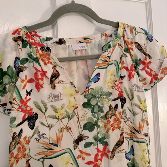 Ecru Floral Top - Picture 2 of 7